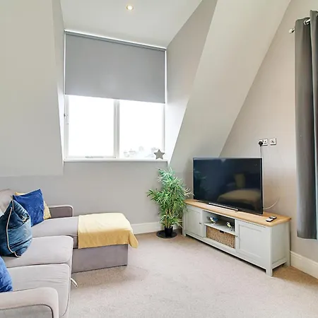 2 Bed Spacious Apt, Conference Centre הרוגייט