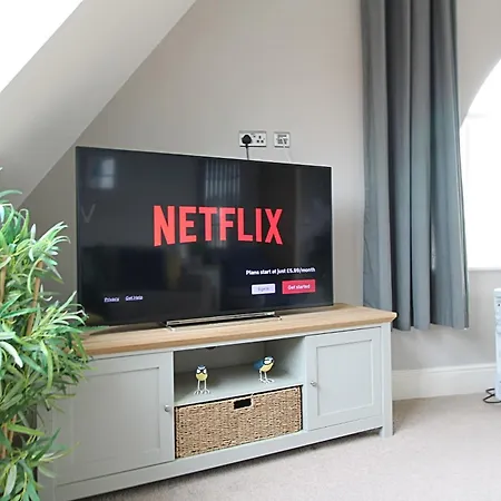 2 Bed Spacious Apt, Conference Centre * הרוגייט