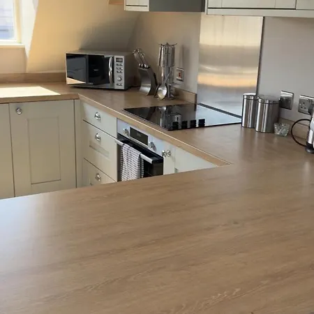 2 Bed Spacious Apt, Conference Centre *